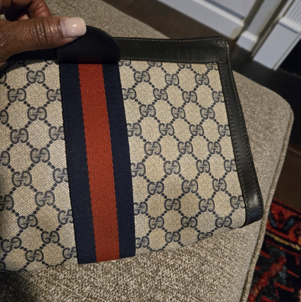 Gucci Vintage Beige and Navy GG Clutch with Red Stripe - Picture 4 of 13
